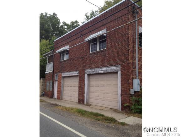 915 Riverside Drive