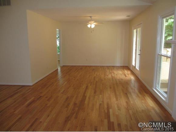239 Windsor Forest Circle - Photo 4