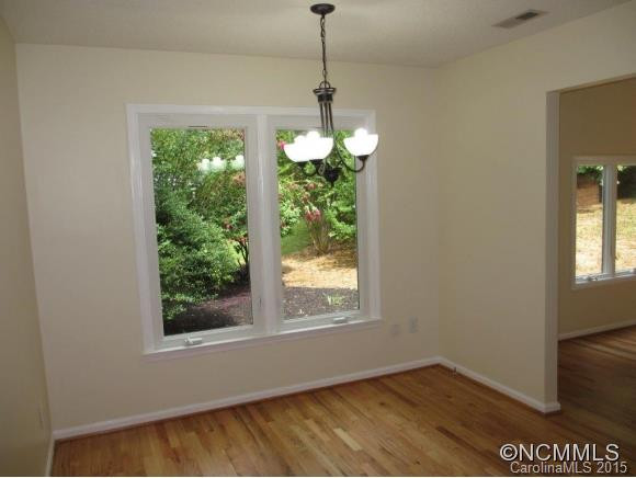 239 Windsor Forest Circle - Photo 6