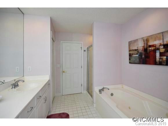 510 Cobblestone - Photo 16