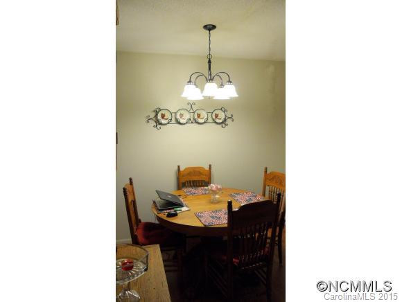 735 Nellie John Dr - Photo 5