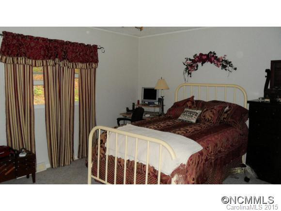 735 Nellie John Dr - Photo 6
