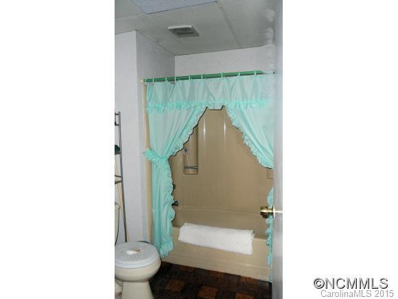 735 Nellie John Dr - Photo 10
