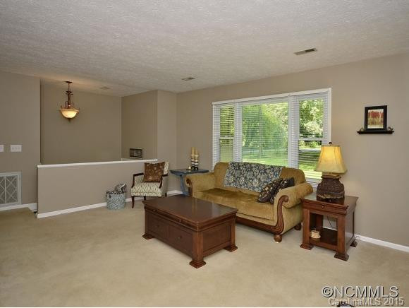 150 KIRKWALL LANE - Photo 3