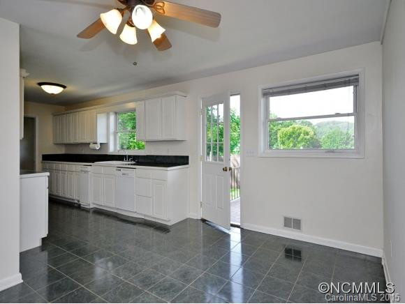 11 OVERLOOK COURT - Photo 5