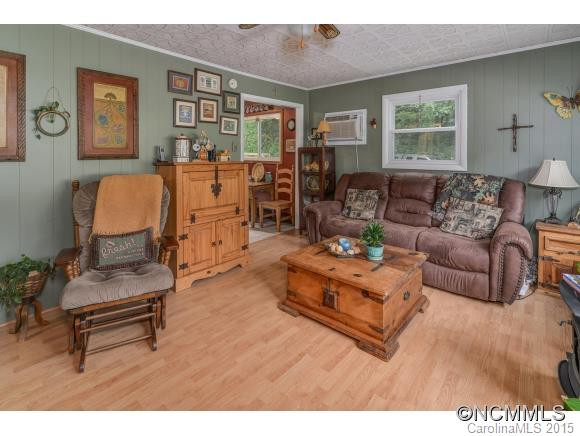 620 Pennsylvania Rd - Photo 2