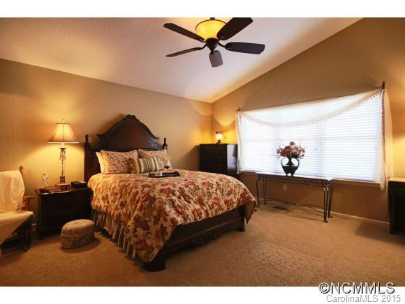 88 East Danbury Lane - Photo 5