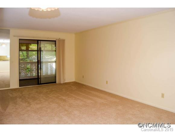 15 Lake Drive, D-1 - Photo 4