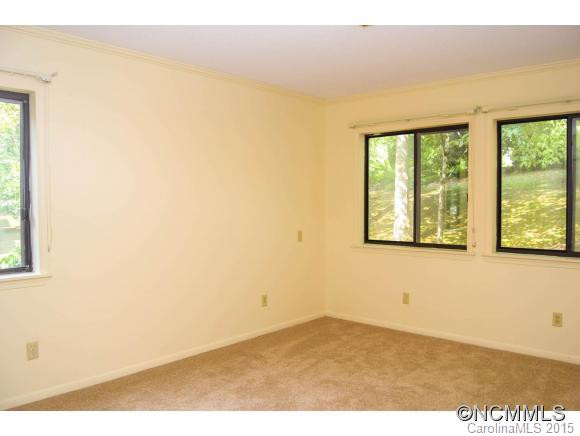 15 Lake Drive, D-1 - Photo 10