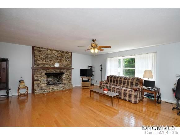 3200 Hickory Hill Road - Photo 4