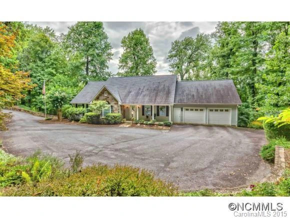 1571 Hemlock Trail