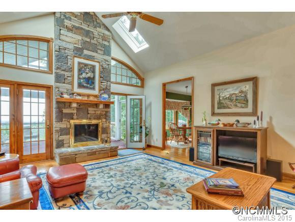 1571 Hemlock Trail - Photo 3