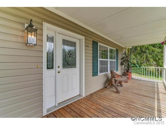 101 W College Street - Photo 2