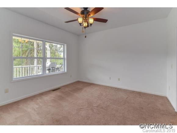 101 W College Street - Photo 6