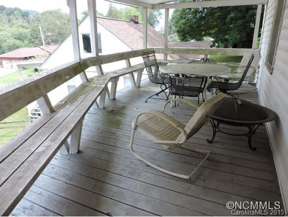 105 Meadow Street - Photo 2