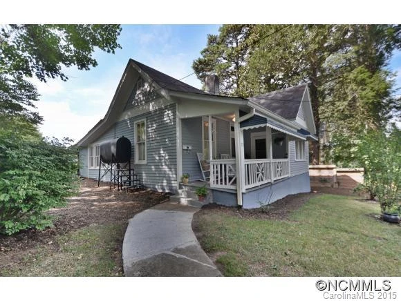 73 Hillside Street