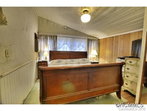 73 Hillside Street - Photo 11