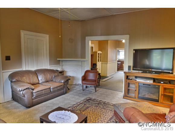 73 Hillside Street - Photo 7