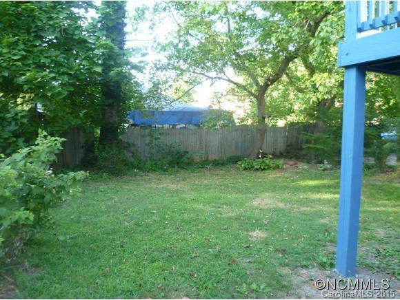 334 Hillside Street - Photo 11