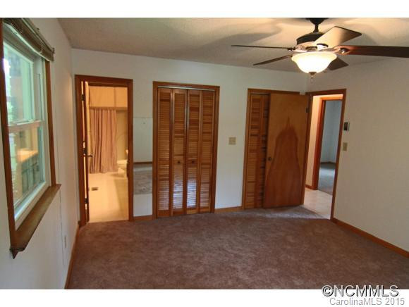 244 Gateway St - Photo 12