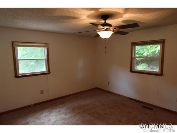 244 Gateway St - Photo 13
