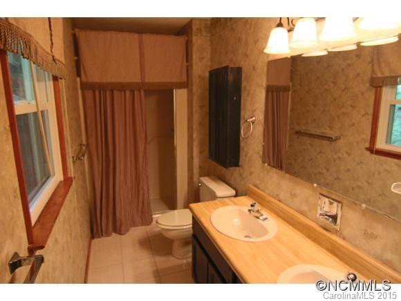 244 Gateway St - Photo 15