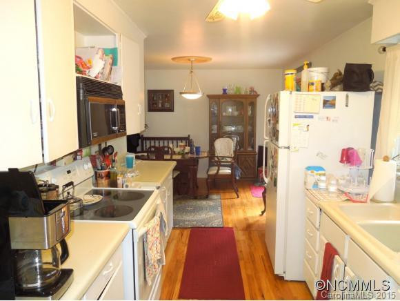404 HILLCREST CIRCLE - Photo 5