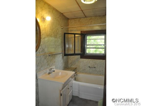 63 Louis Drive - Photo 22
