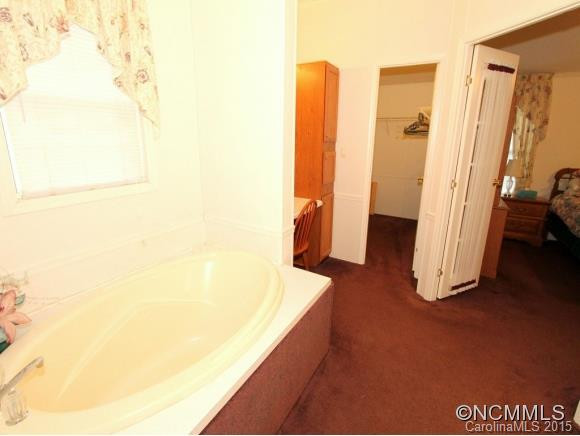 281 BOLTON COURT - Photo 18