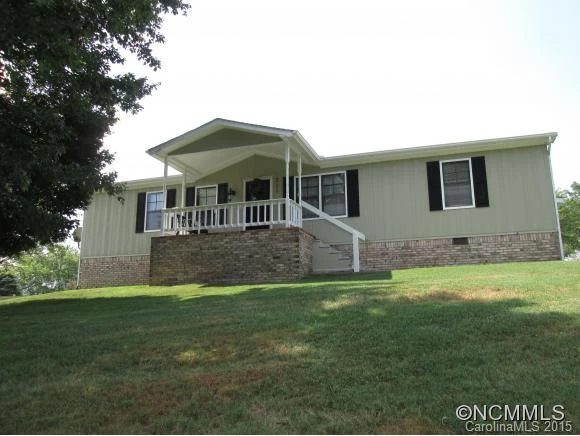 211 Cranbrook Circle