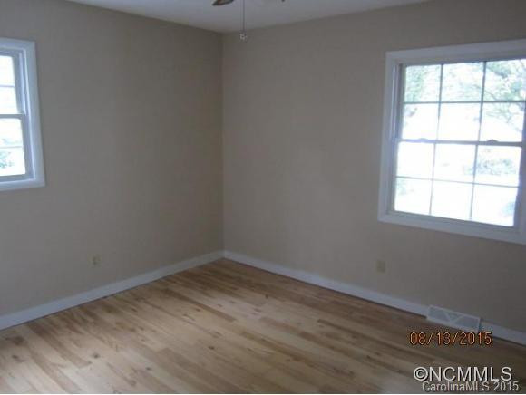 33 Imperial Court - Photo 15