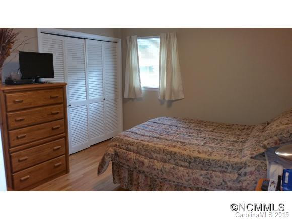 6 Crestview Court - Photo 14
