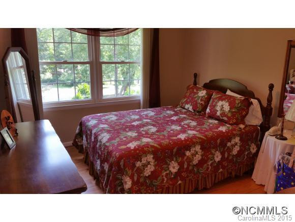 6 Crestview Court - Photo 17