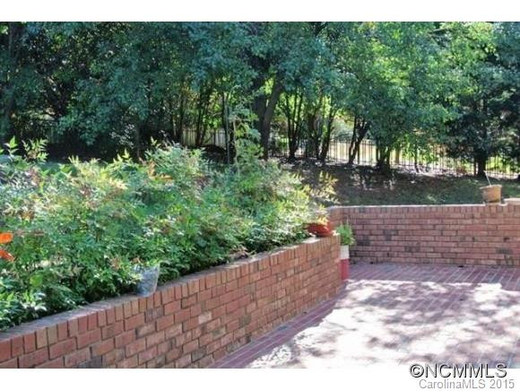 188 Fairforest Drive - Photo 11