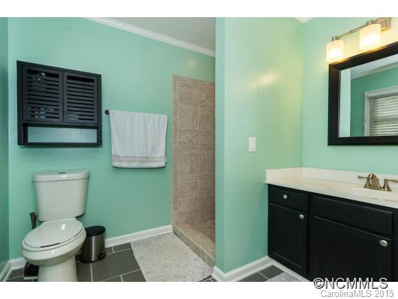 7 Crestview Court - Photo 10