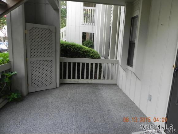 1003 Abbey Circle - Photo 11