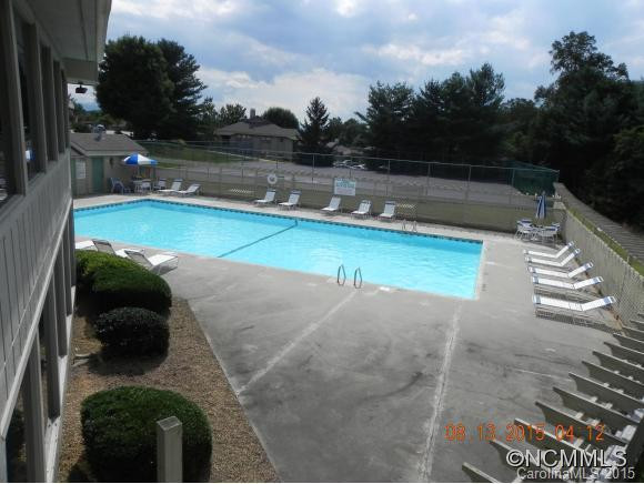 1003 Abbey Circle - Photo 13