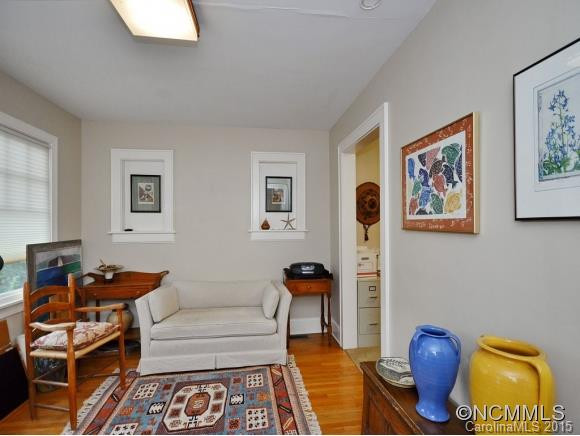 10 West Kensington Road - Photo 17