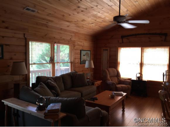 431 Cross Creek Drive - Photo 3