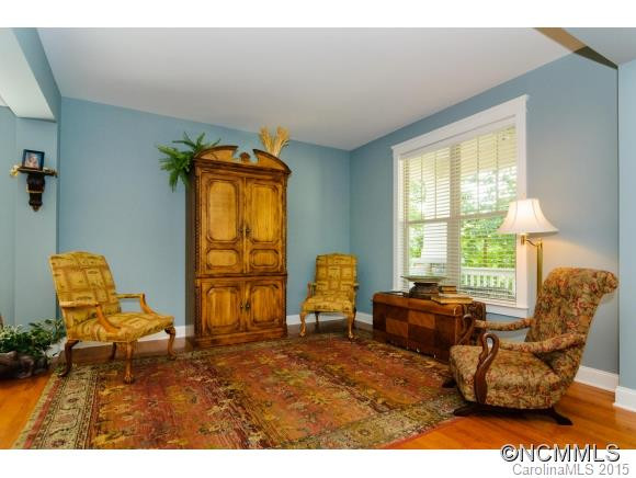 104 Harrop Dun Court - Photo 2