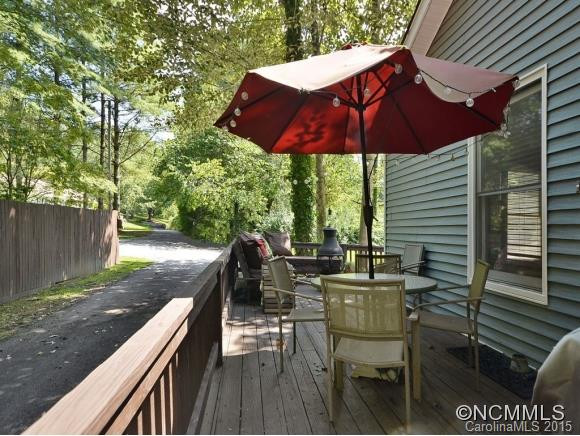7 Willow Lane - Photo 2