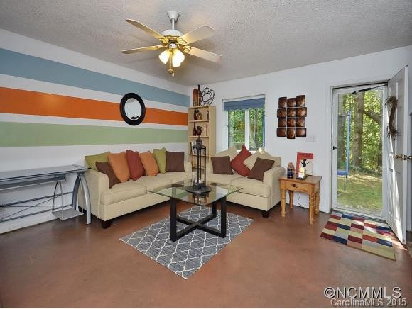 7 Willow Lane - Photo 16