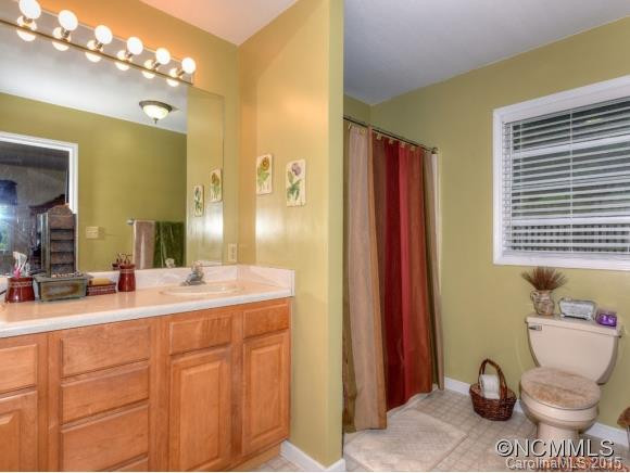 53 GARDEN Court - Photo 14