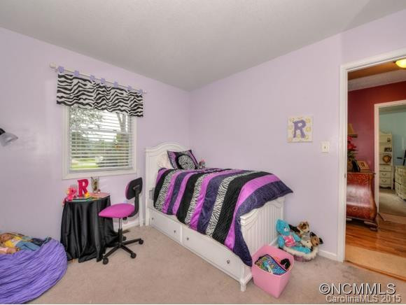 53 GARDEN Court - Photo 19