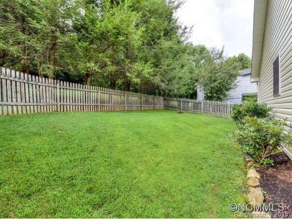 53 GARDEN Court - Photo 23