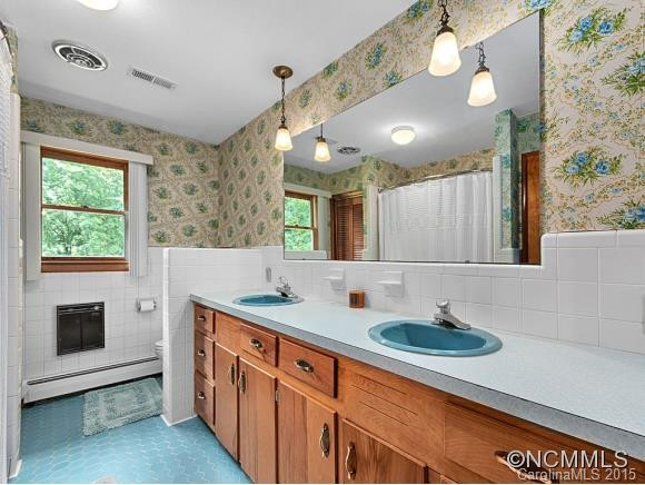 240 HOOPERS CREEK RD - Photo 12