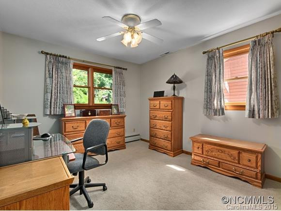 240 HOOPERS CREEK RD - Photo 13