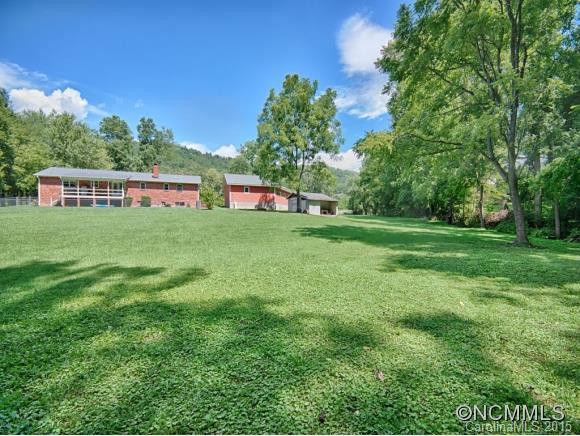 240 HOOPERS CREEK RD - Photo 22