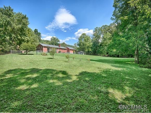 240 HOOPERS CREEK RD - Photo 23