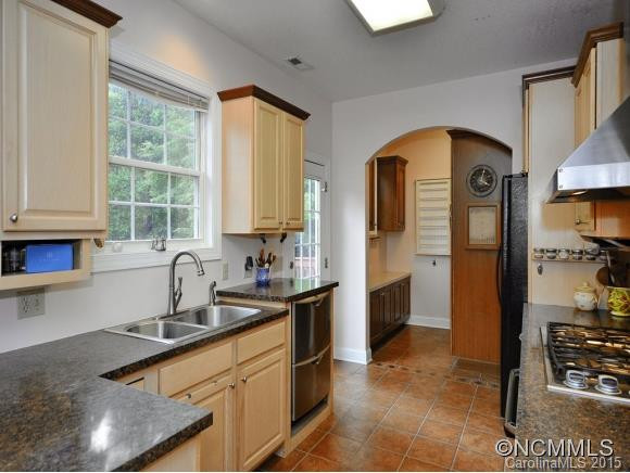 23 WESTWOOD DRIVE - Photo 9